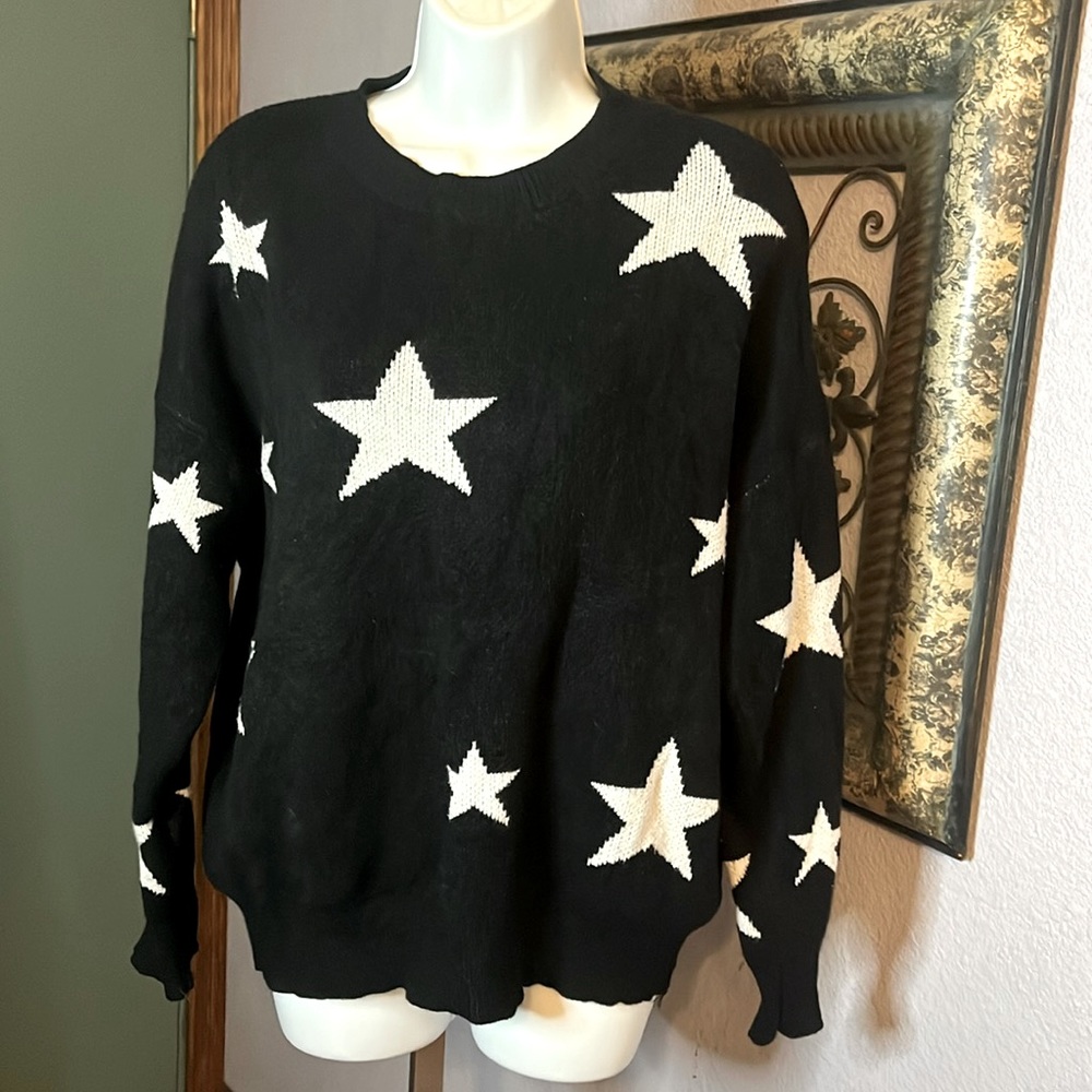 Super White Birch Black with White Stars Sweater Sz S